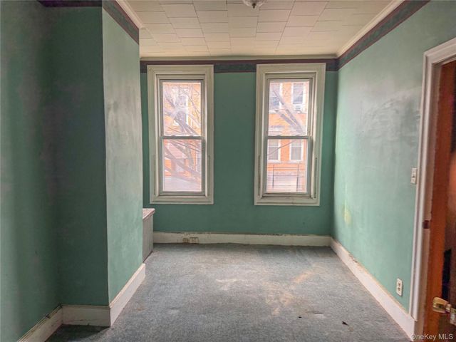 68-09 60th Street, Ridgewood, NY 11385