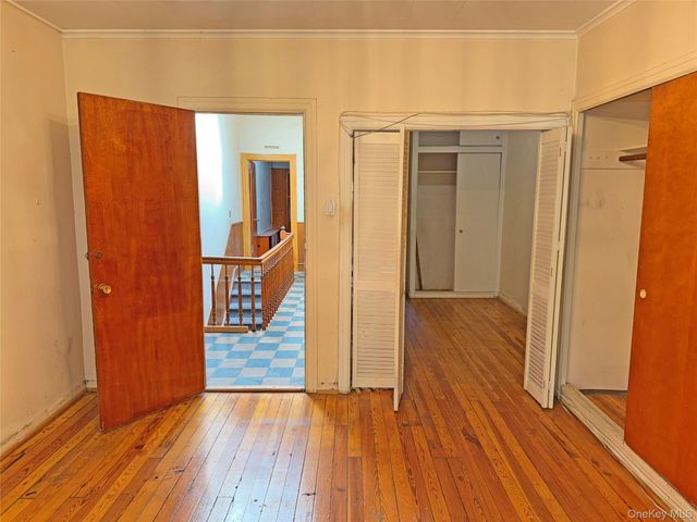 68-09 60th Street, Ridgewood, NY 11385