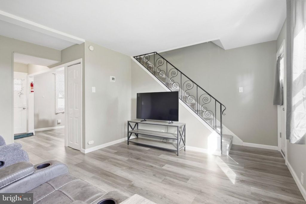480 HIBBS AVE, Glenolden, PA 19036 — photo 4