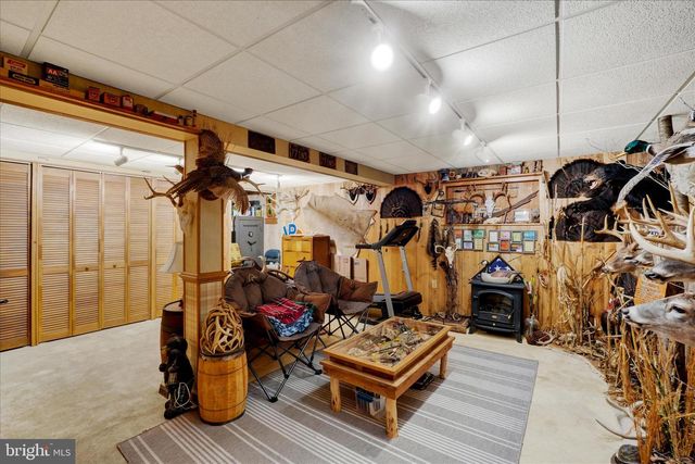 250 STEINFELT RD, Red Lion, PA 17356