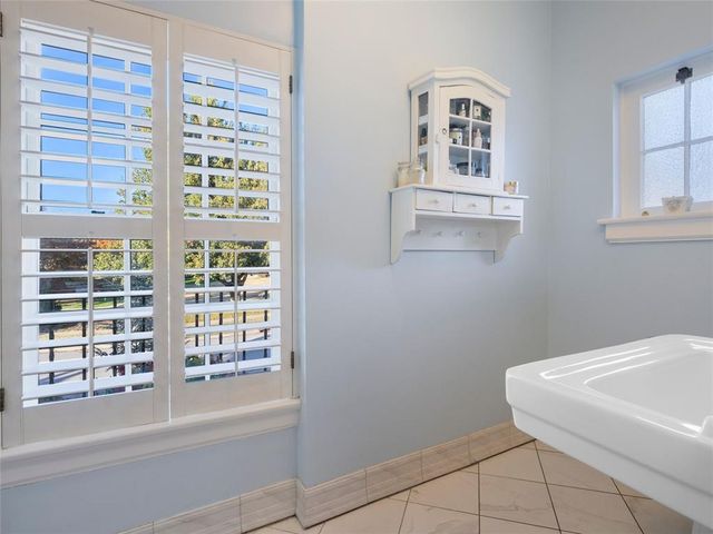 900 NW 14th Street, Oklahoma City, OK 73106