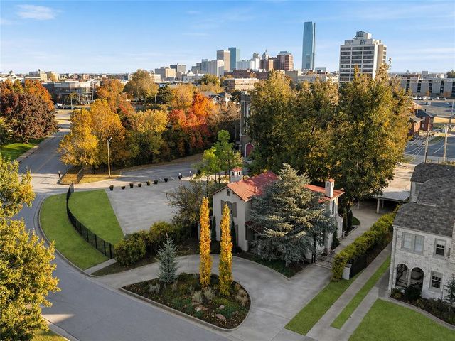 900 NW 14th Street, Oklahoma City, OK 73106