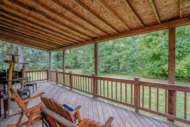 901 E Robinson Avenue, Barberton, OH 44203