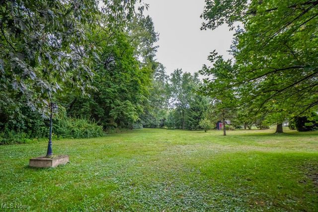 901 E Robinson Avenue, Barberton, OH 44203