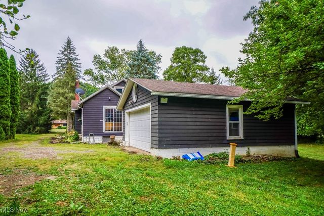 901 E Robinson Avenue, Barberton, OH 44203