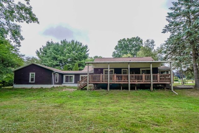 901 E Robinson Avenue, Barberton, OH 44203