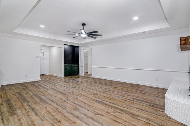 715 Pheasant Run, Burleson, TX 76028