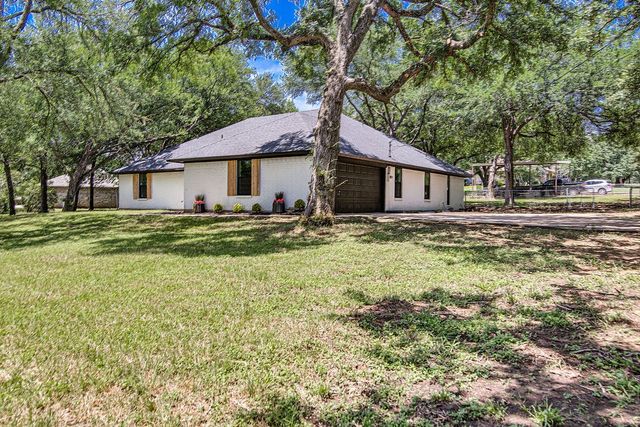 715 Pheasant Run, Burleson, TX 76028