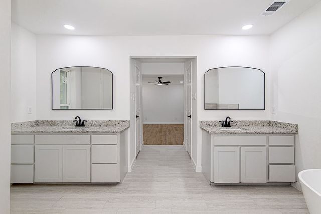 715 Pheasant Run, Burleson, TX 76028