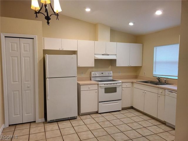 1247 Bacon AVE Unit A, Fort Myers, FL 33913