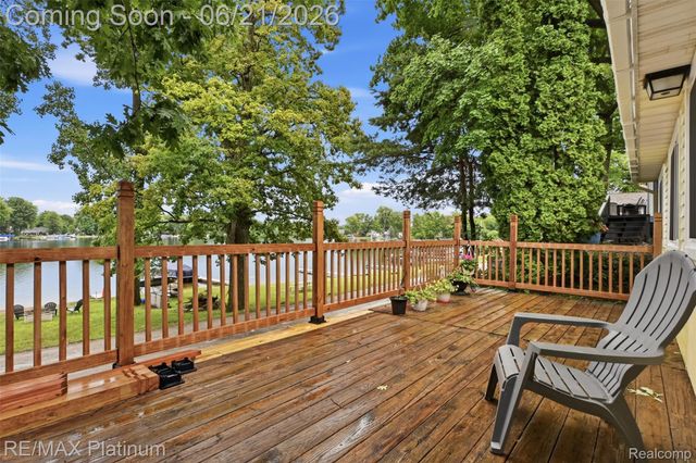 5504 Wildwood Drive, Genoa Township, MI 48843