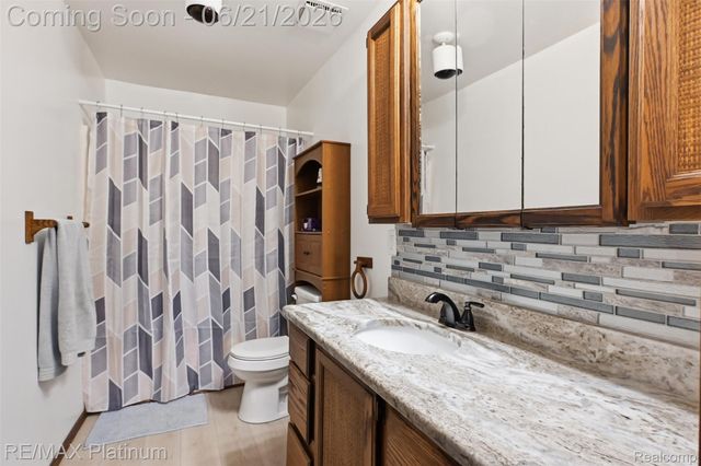 5504 Wildwood Drive, Genoa Township, MI 48843