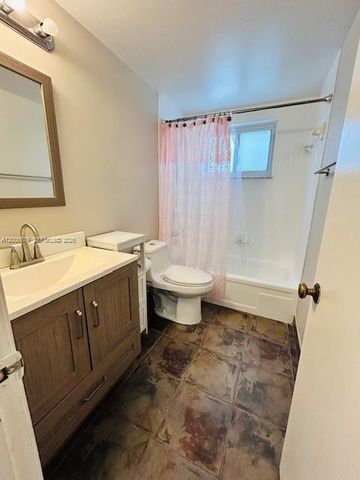 7740 Camino Real G404, Miami, FL 33143