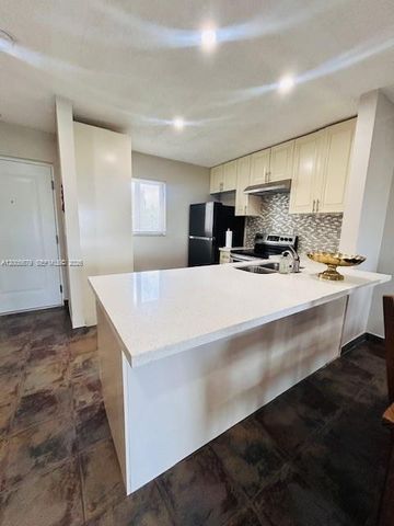 7740 Camino Real G404, Miami, FL 33143