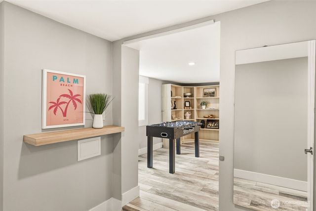 106 N 100th Street, Seattle, WA 98133