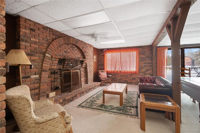 12155 Spencer Road, Brighton Township, MI 48380