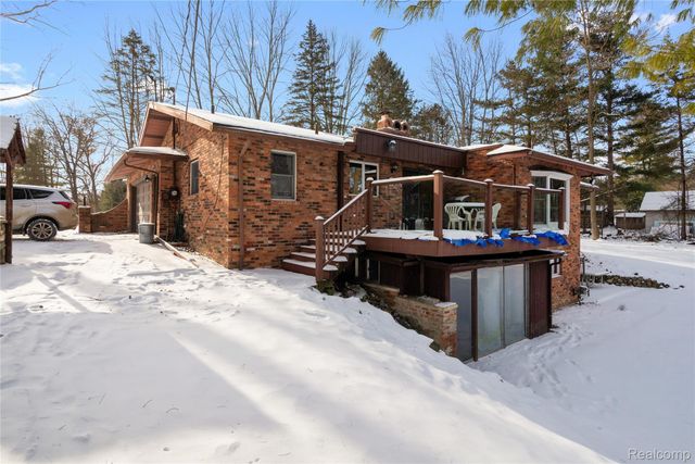 12155 Spencer Road, Brighton Township, MI 48380