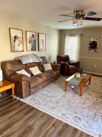 121 E 23rd Street, Benton, KY 42025