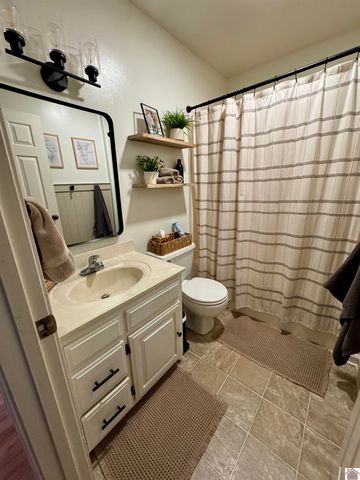 121 E 23rd Street, Benton, KY 42025