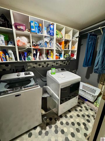 121 E 23rd Street, Benton, KY 42025