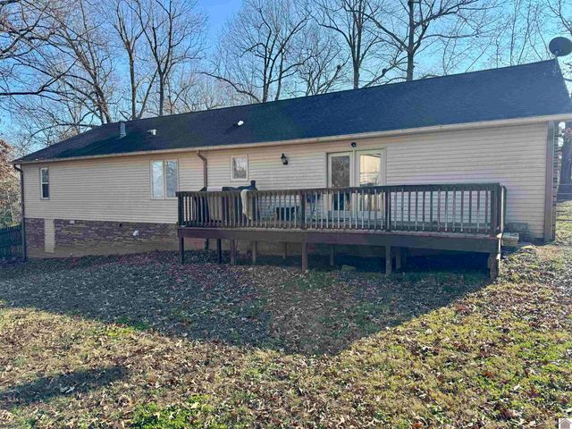 121 E 23rd Street, Benton, KY 42025