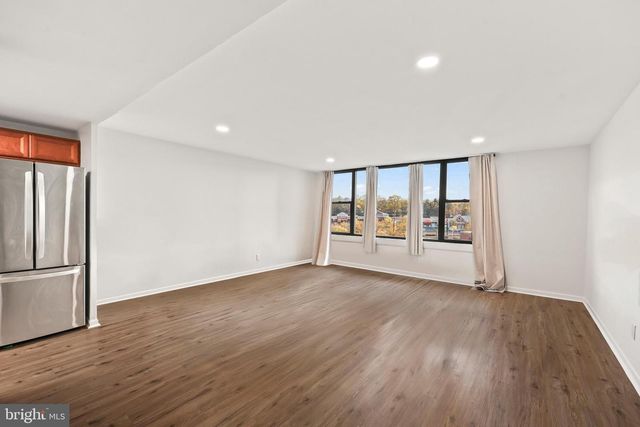 4600 DUKE ST #723, Alexandria, VA 22304