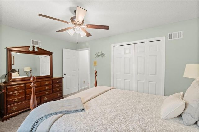 3014 NW 57th Terrace, Kansas City, MO 64151