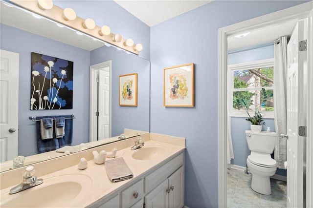 3014 NW 57th Terrace, Kansas City, MO 64151