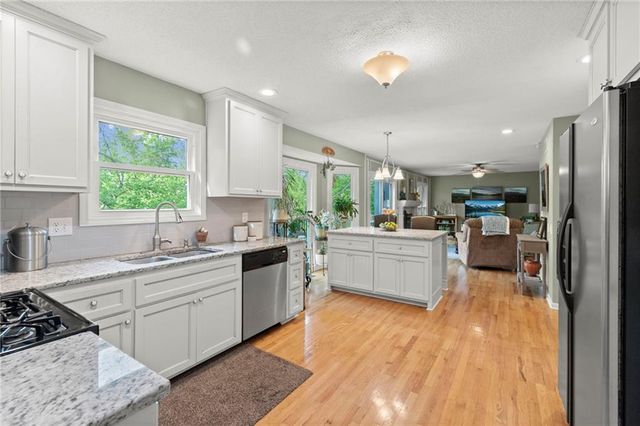 3014 NW 57th Terrace, Kansas City, MO 64151