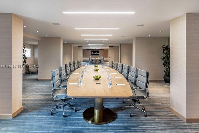 6801 Collins Ave LPH05, Miami Beach, FL 33141