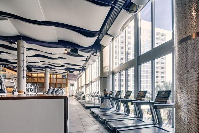 6801 Collins Ave LPH05, Miami Beach, FL 33141