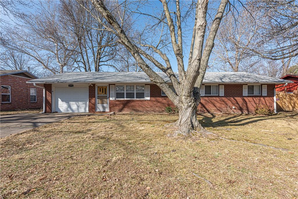 1771 Oakland Avenue, Fayetteville, AR 72703