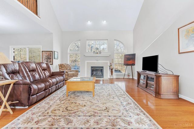 10712 Carolina Pines Drive, Harrison, OH 45030