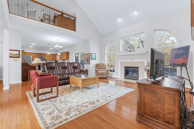 10712 Carolina Pines Drive, Harrison, OH 45030