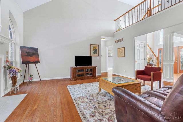 10712 Carolina Pines Drive, Harrison, OH 45030