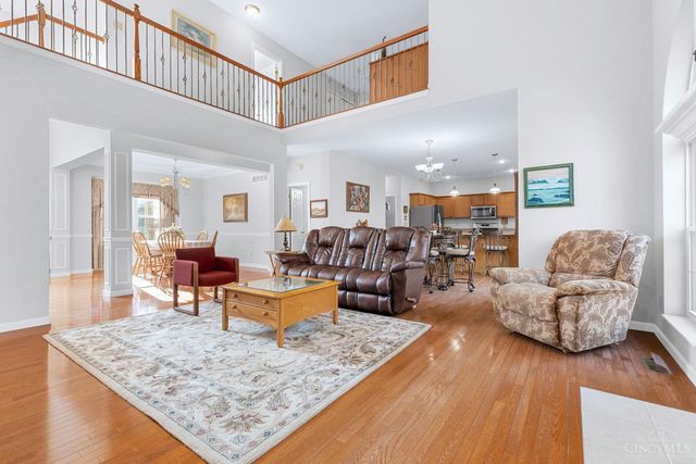 10712 Carolina Pines Drive, Harrison, OH 45030