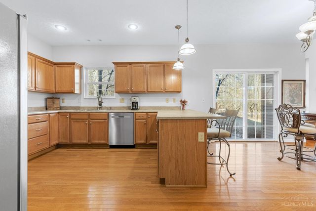 10712 Carolina Pines Drive, Harrison, OH 45030