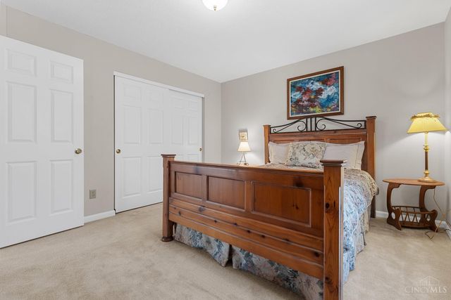 10712 Carolina Pines Drive, Harrison, OH 45030