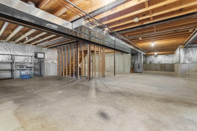 10712 Carolina Pines Drive, Harrison, OH 45030