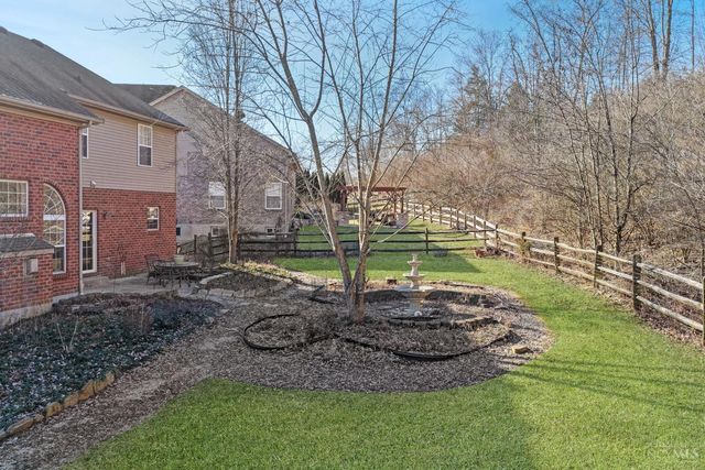 10712 Carolina Pines Drive, Harrison, OH 45030