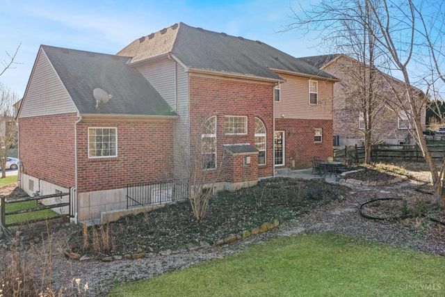 10712 Carolina Pines Drive, Harrison, OH 45030