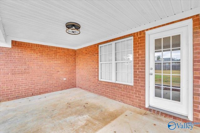 207 Steppe Court, Huntsville, AL 35811