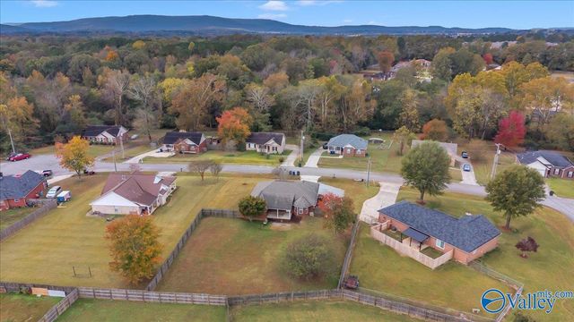 207 Steppe Court, Huntsville, AL 35811