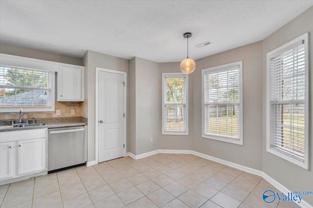 207 Steppe Court, Huntsville, AL 35811