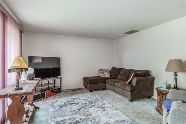 347 Twillo Run Drive, New Haven, IN 46774