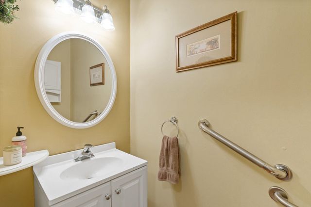 136 SUNNYHILL DR, Exton, PA 19341