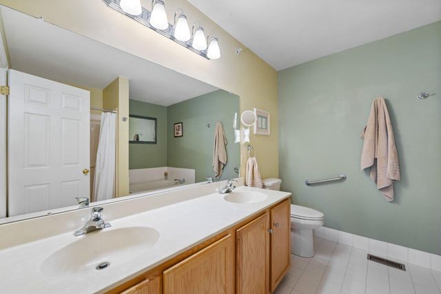 136 SUNNYHILL DR, Exton, PA 19341