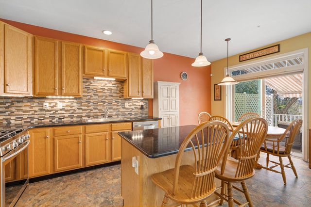 136 SUNNYHILL DR, Exton, PA 19341