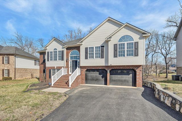 1334 MILLER'S LANDING CIR, Roanoke, VA 24019