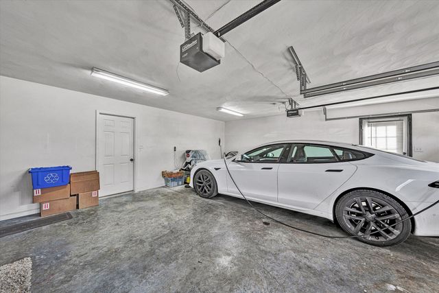 1334 MILLER'S LANDING CIR, Roanoke, VA 24019